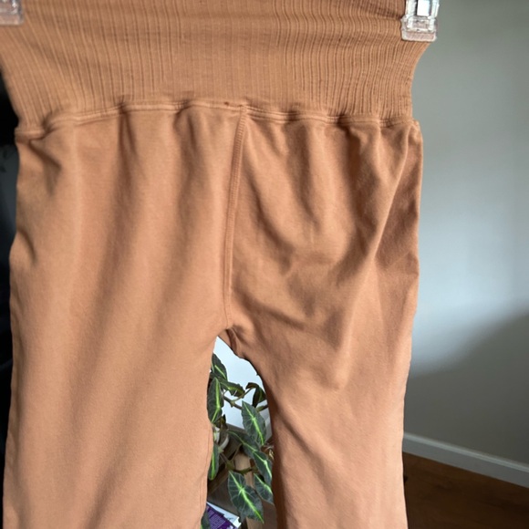 NWOT FP movement good karma short flares - Picture 8 of 9